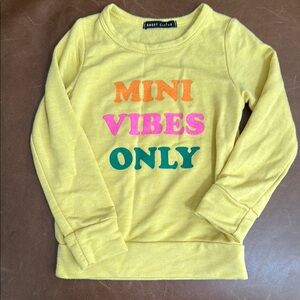 Source Unknown Yellow Long Sleeve Tee with Playful Print